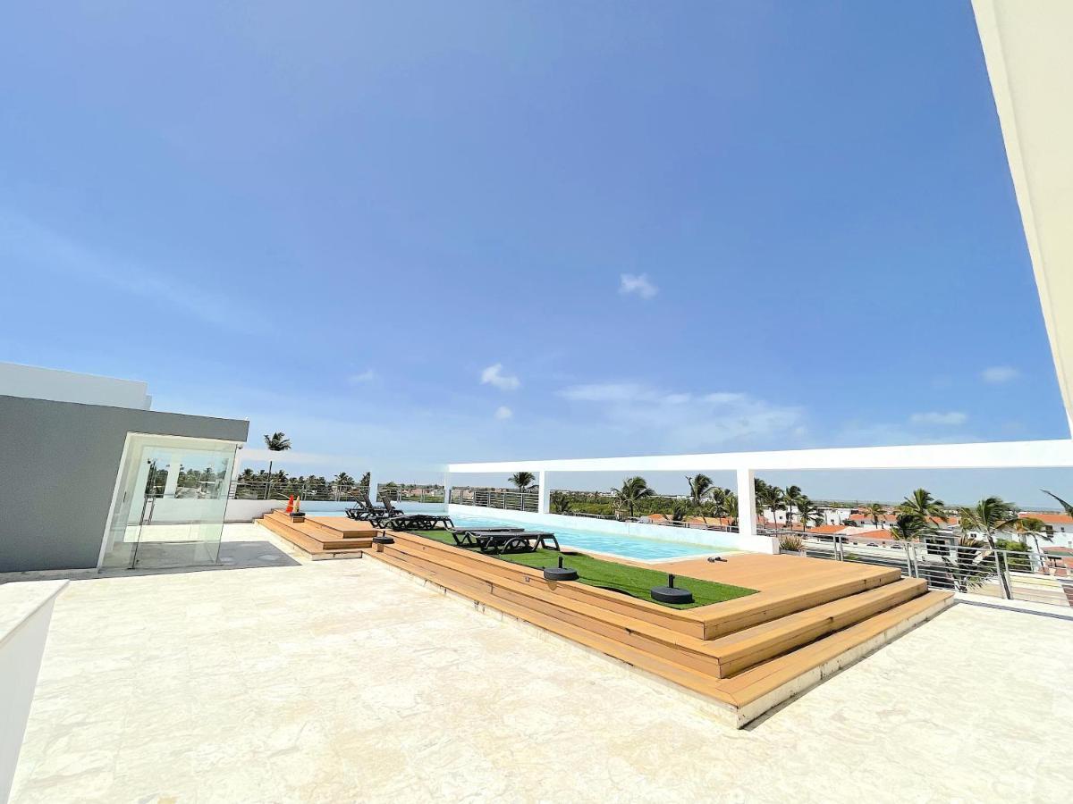 Rooftop Pool Ducassi Studio Suites Deluxe Hotel Beach Club & Spa ปุนตากานา ภายนอก รูปภาพ
